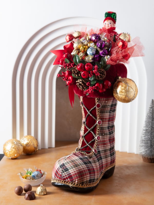 cafer-erol-christmas-twist-chocolate-in-boots